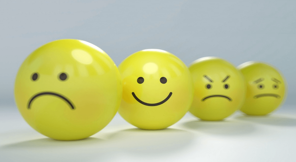 bolas amarillas emociones
